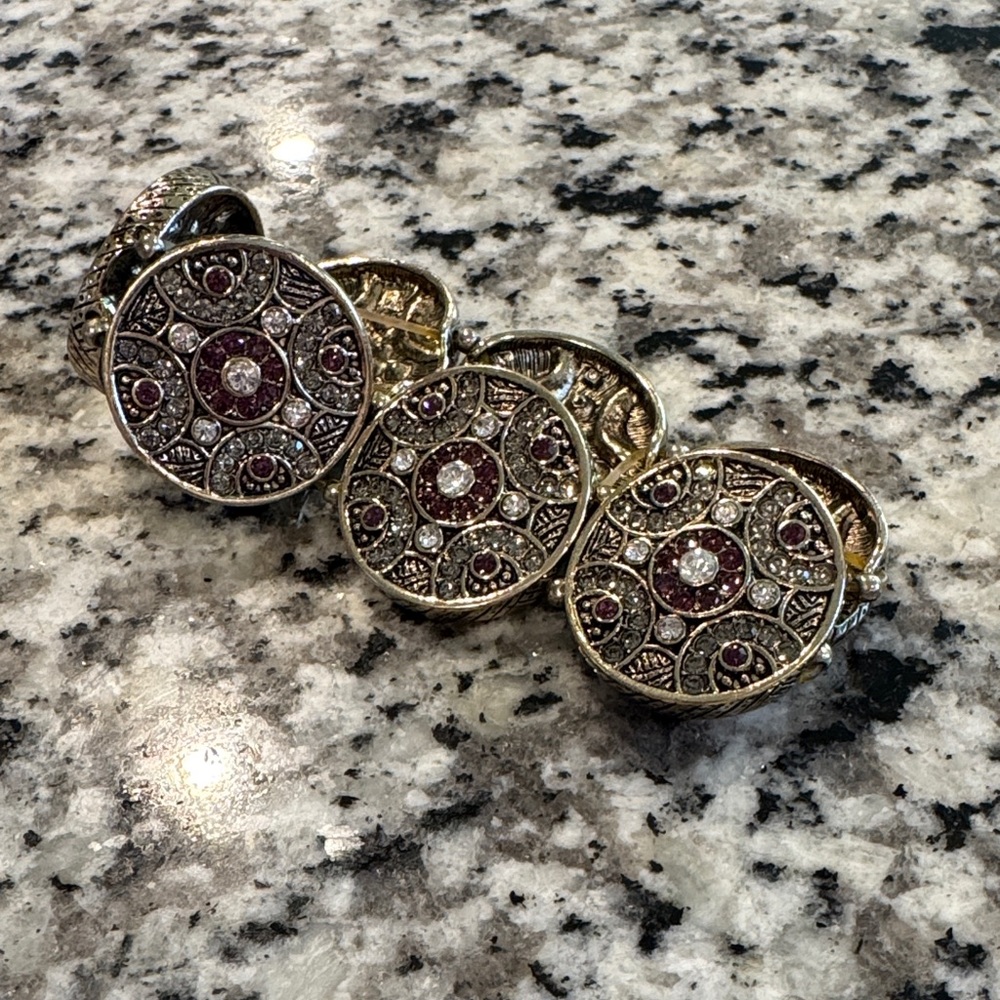Vintage Style Circular Brooch